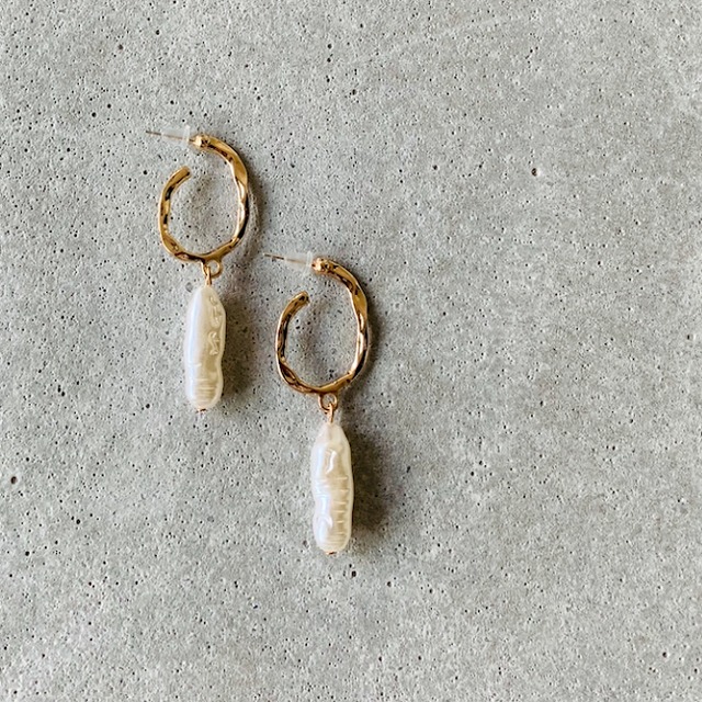 Gold & Stick-Pearl Pierce