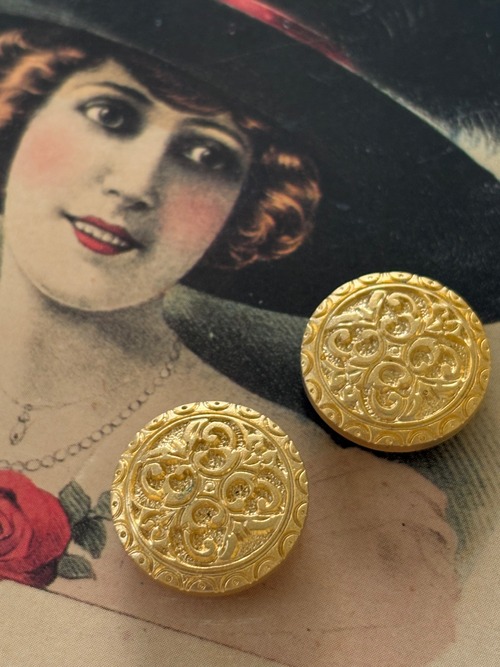 18mm フランスVintage ヴィンテージボタン ゴールド プラスチック アクセサリーパーツ デコレーション材