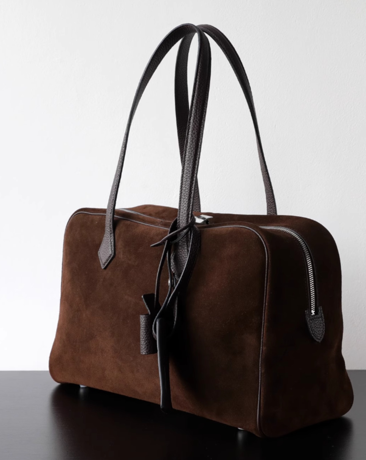 牛皮スエード革ハンドバッグ