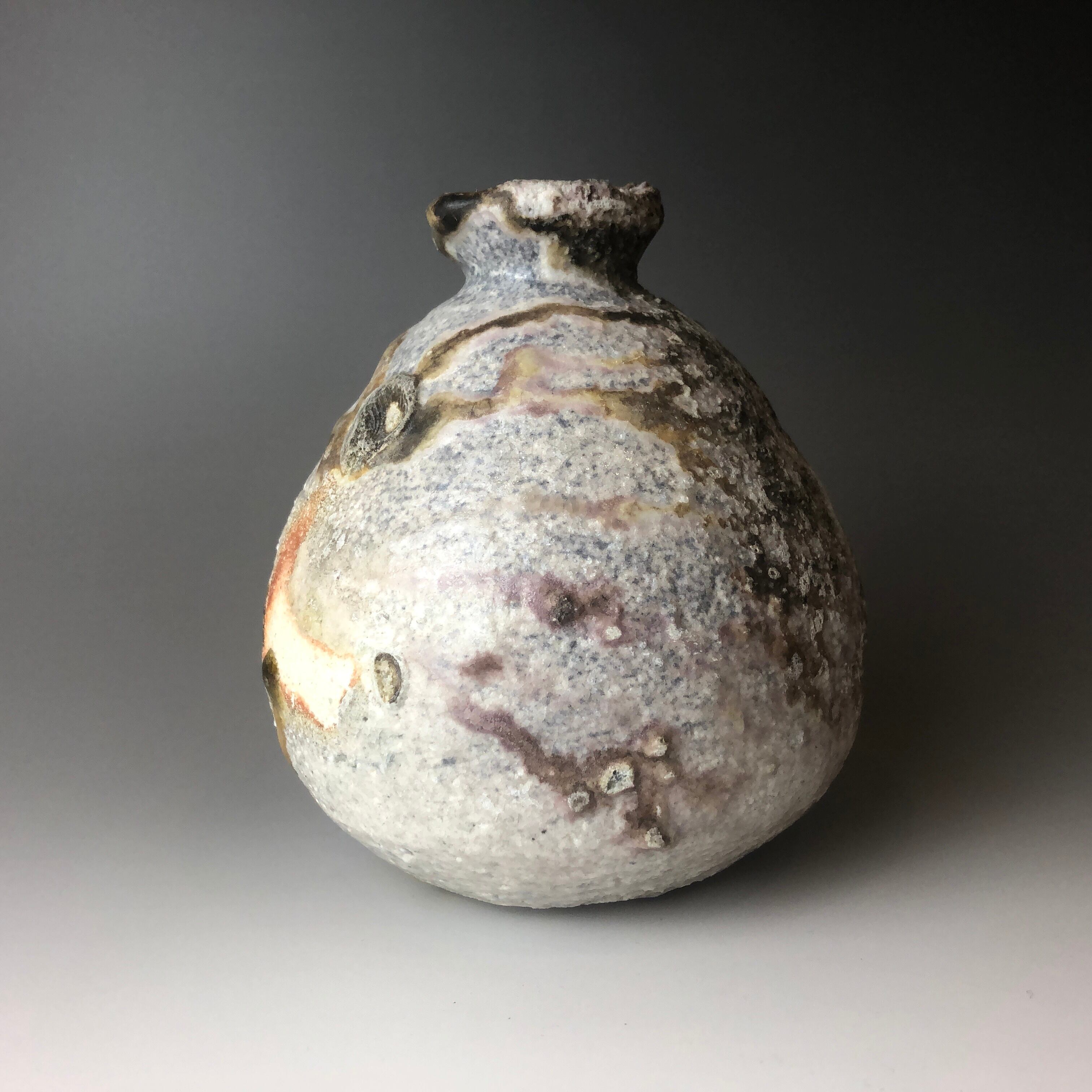 茶道具　信楽窯変耳付花入 栗山園オンライン通販部 / 【出物】 信楽耳付花入 高橋楽斎