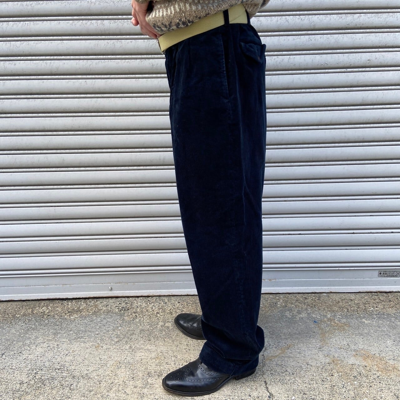 Ralph Lauren タック入りコーデュロイパンツ W38 ネイビー 太畝 Ralph Lauren タック入りコーデュロイパンツ W38 ネイビー 太畝