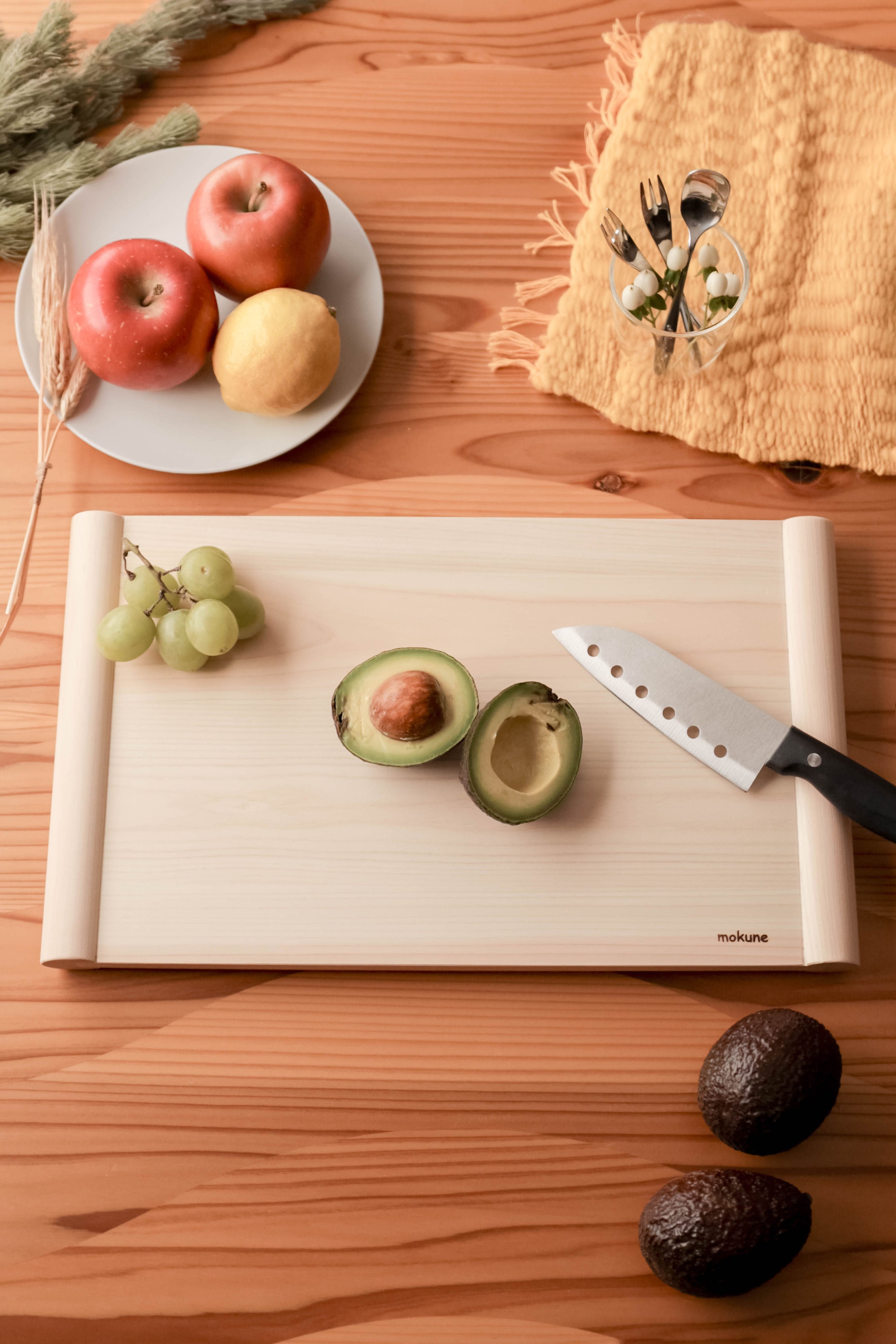 mokune 東農桧・浮かせまな板（中）
