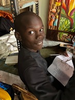 ケニア孤児院 　- ケニアの子どもたちに　届けるクリスマスプレゼント