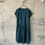 Dark green point pleat dress