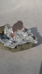 レッドヒューランダイト& アポフィライト「大地のちから」 | Red Heulandite  Apophyllite ◇ 天然石・鉱物・パワーストーン・原石 | st00229