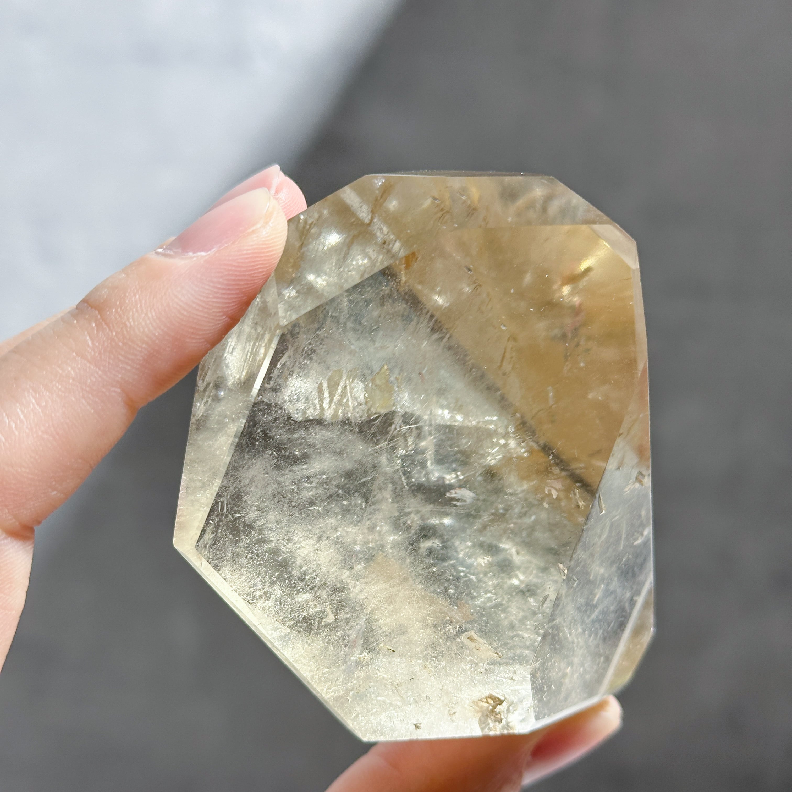貫入◎シトリン（黄水晶） フリーフォーム24◇ Citrine ◇ 天然石