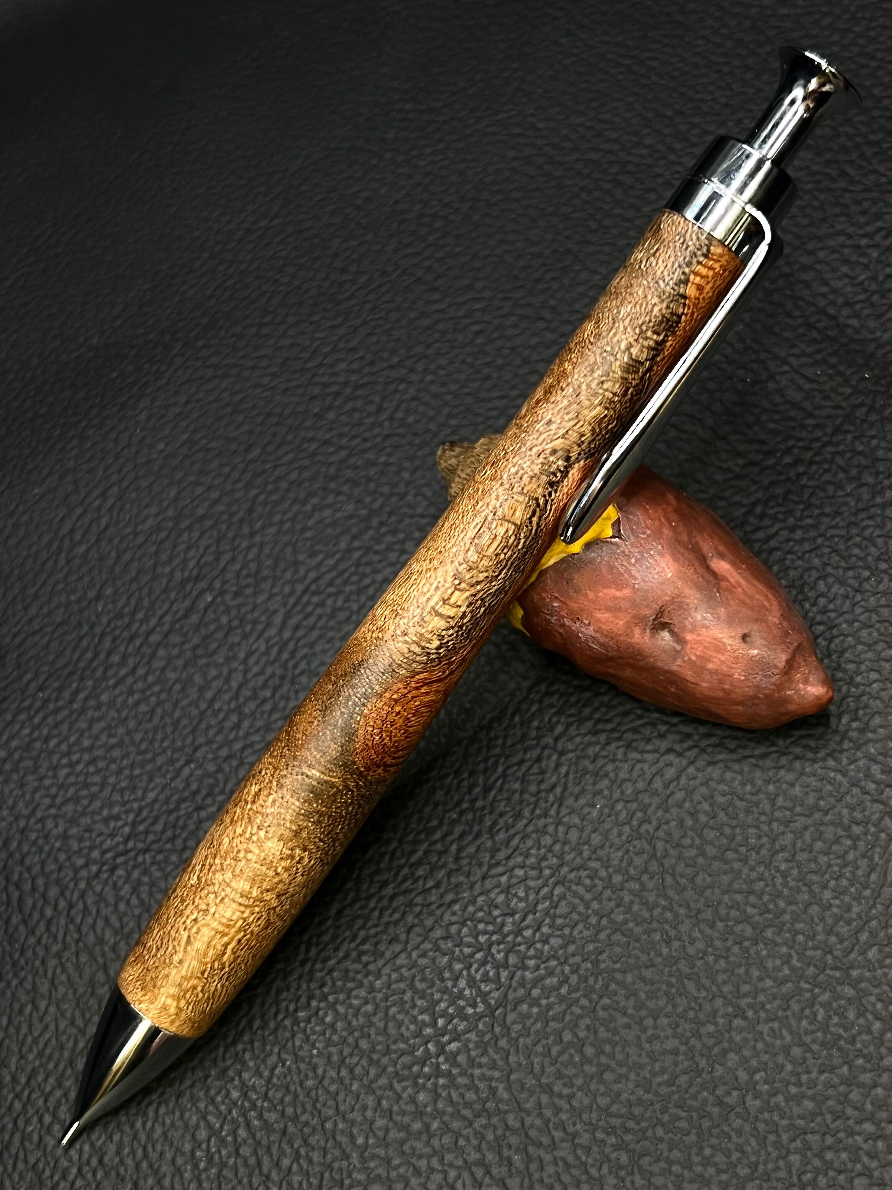 28 欅（ケヤキ）極上＋玉杢 簡易化粧箱の為キーホルダー付き | こぶた工房