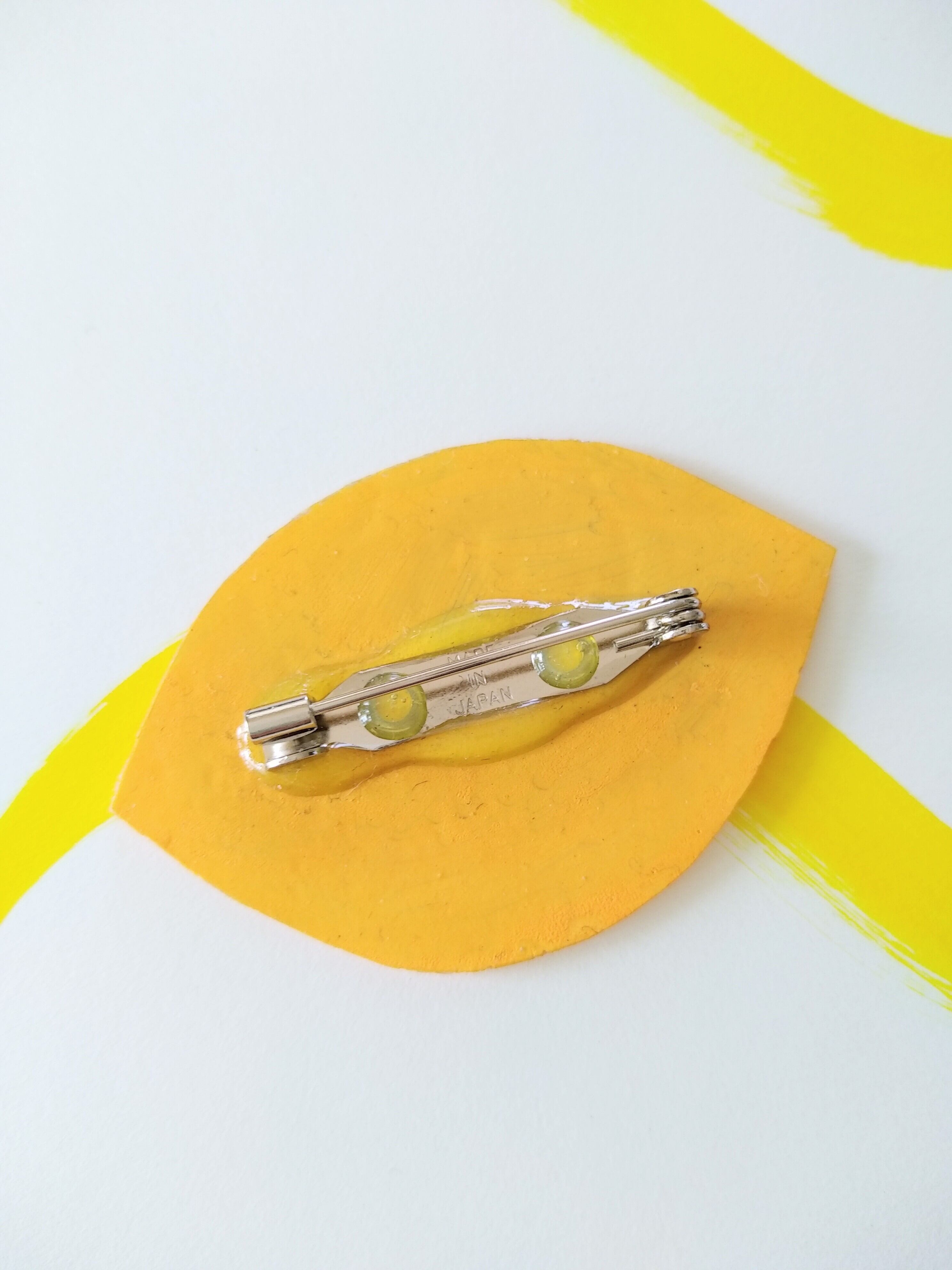 ヘンテコ ブローチ 「納豆」