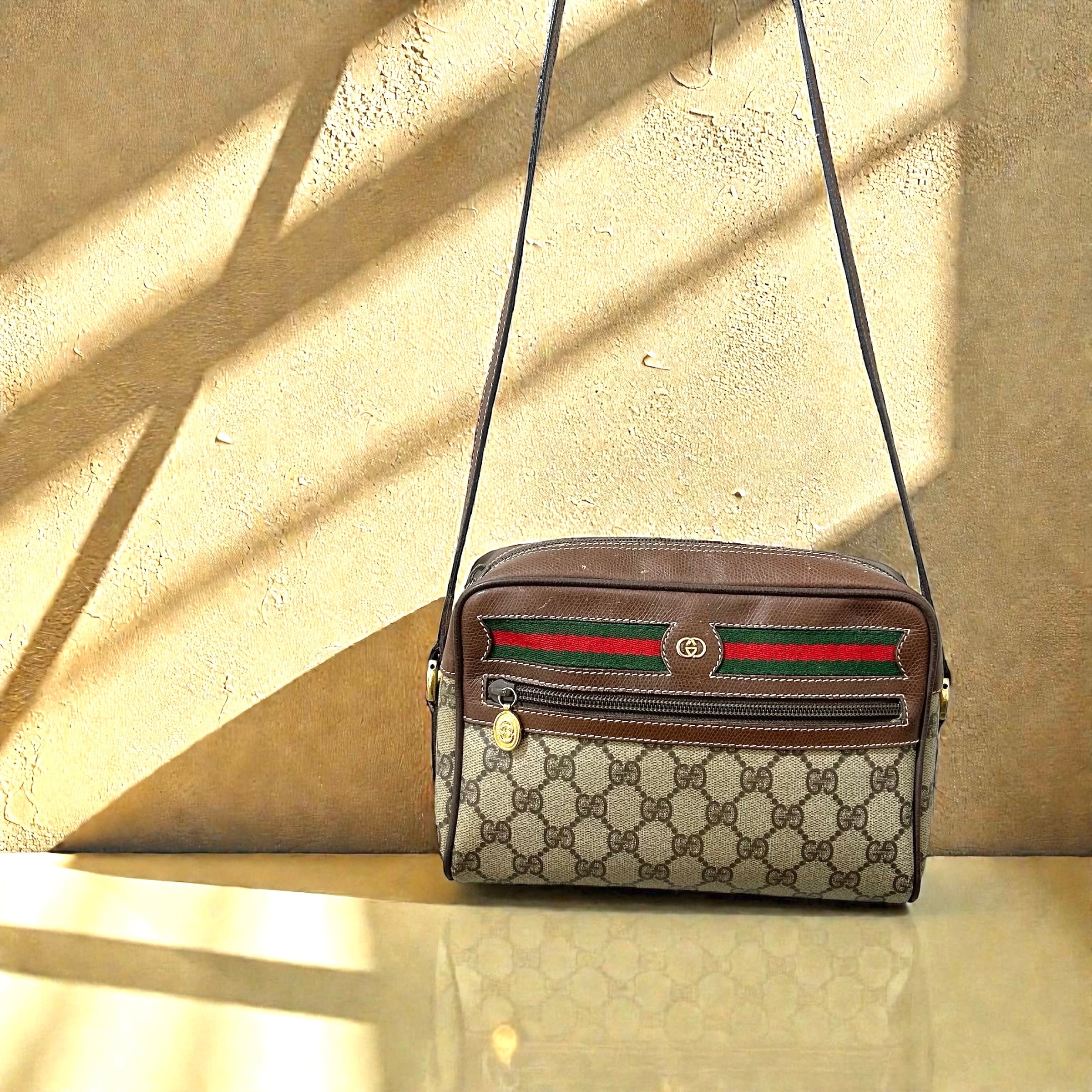 GUCCI vintages シェリーラインヴィンテージショルダーバッグ GUCCI シェリーライン ショルダーバッグ | Used select shop Chanvre