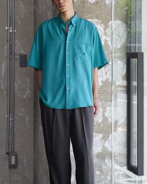“Burberrys” lustrous polyester short sleeve shirt / turquoise green / wide fit / From SPAIN