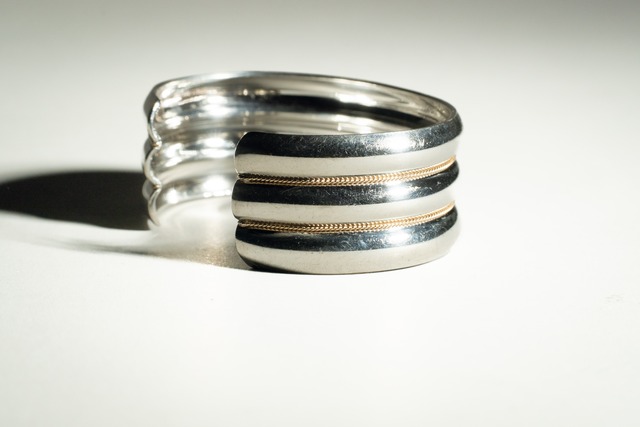 Vintage Tiffany & Co 14K & Silver Gold Line Bangle