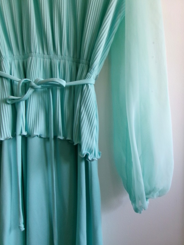 80’s “JC PENNY” pleated shear sleeve dress