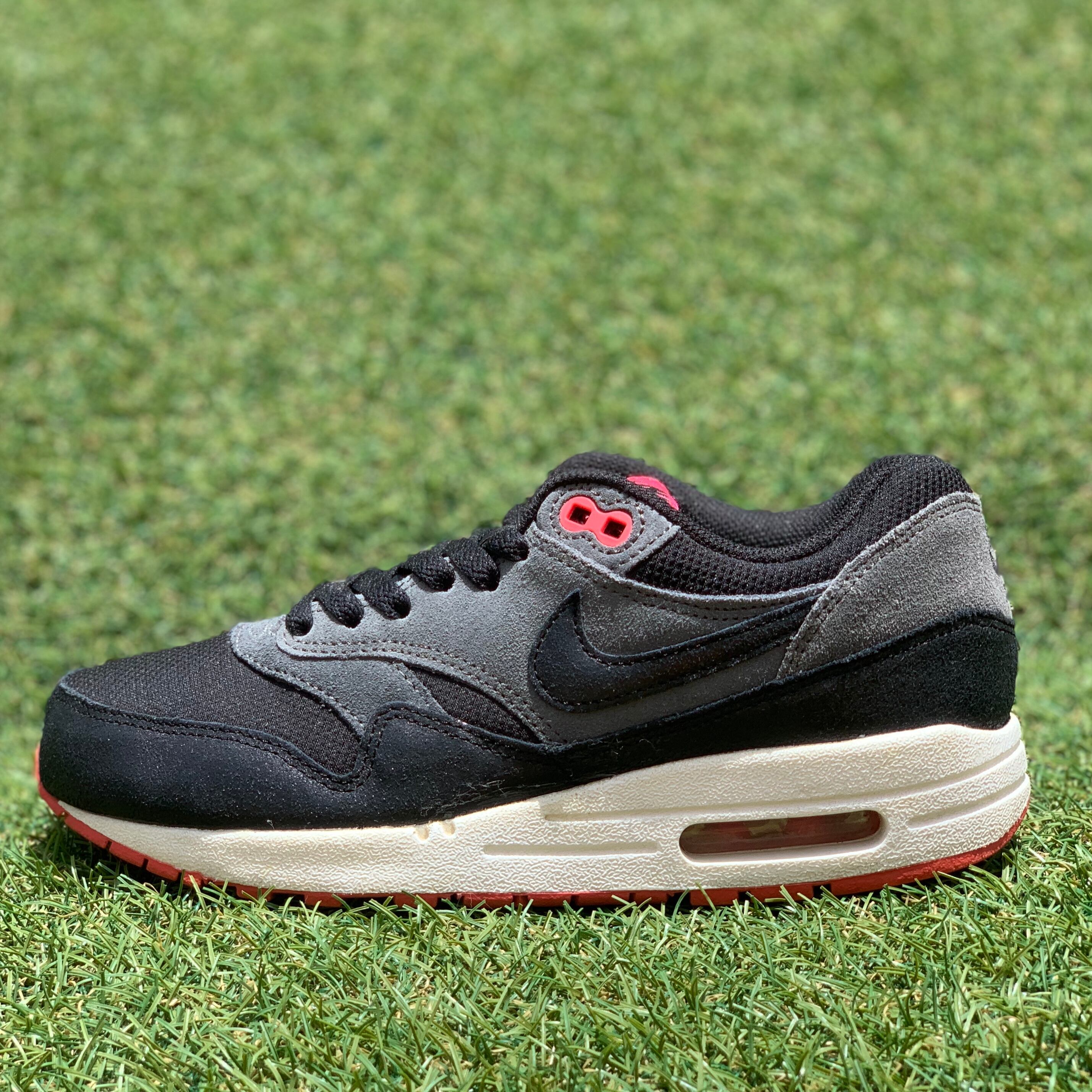 NIKE AIR MAX1 ESSENTIAL ナイキ エアマックス1 エッセンシャル E246