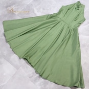 フラダンス 衣装 ワンピース ドレス メネフネプランテーション グリーン系 MENEHUNE PLANTETION ノースリーブ 肌見せ ハイネック ワンカラー かわいい きれい 華やか 鮮やか 明るい 緑 ハワイアン アロハ フラ ダンス レッスン 練習