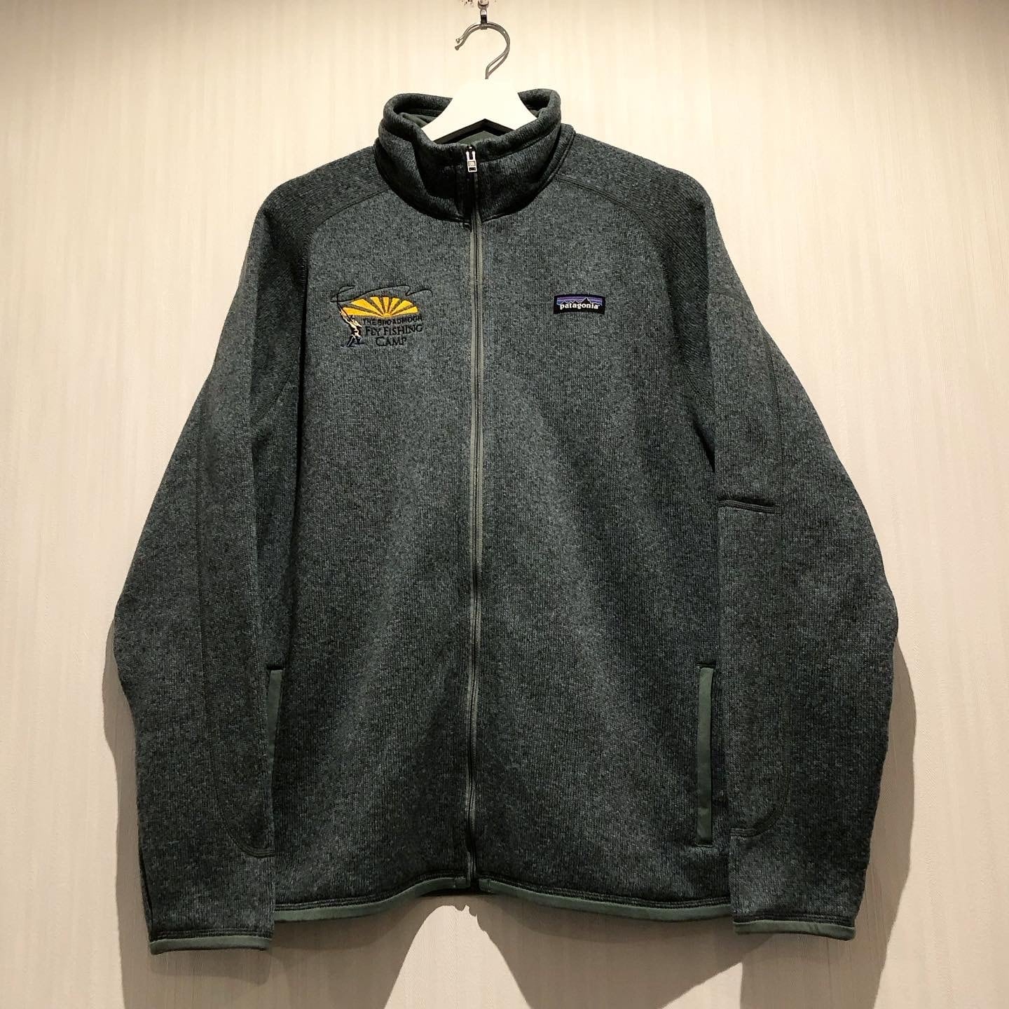 2017 patagonia full zip polyester jacket “The Broadmoor Fly Fishing CAMP”【高円寺店】