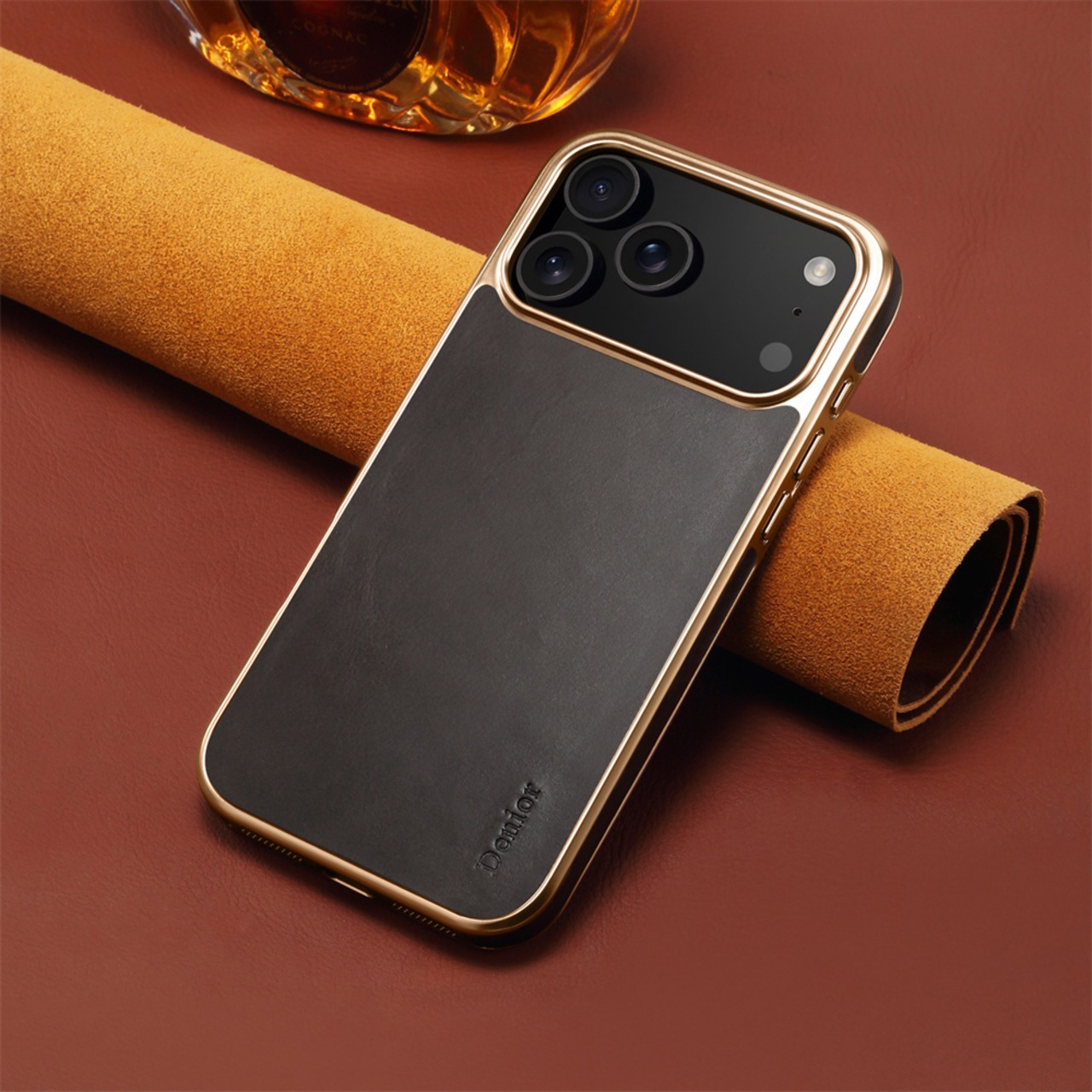 ◆iPhone 17/16/15/14/13/Pro/Pro Max/Plus/Air◆ Leather Texture Gold Frame Case / レザー テクスチャ ゴールド フレーム スマホケース