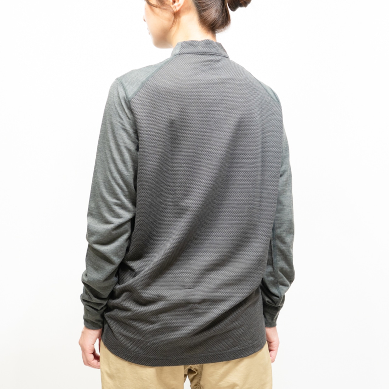 バックメッシュ・速乾メリノウール・ジップアップ・ロングスリーブシャツ(登山用ベースレイヤー 長袖ジップアップ)