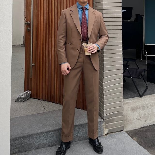 【予約販売】メンズ セットアップ スーツ 無地 シック シングル ベーシック 男前 スリム ハンサム グレー/ブラック/ブルー/ブラウン ジャケット パンツ セットアップ ビジネス 通勤 フォーマル パーティ 二次会 同窓会 結婚式 韓国 トレンド 春 秋 夏 大きいサイズ M/L/XL/2XL/3XL