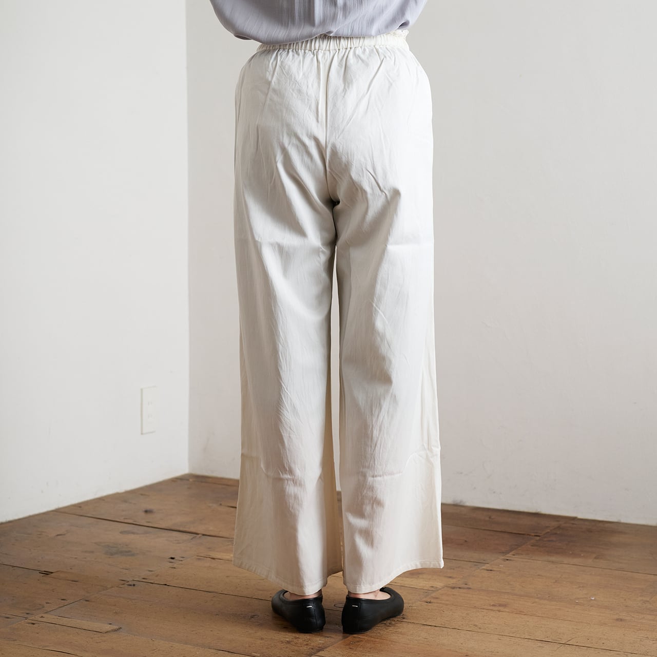 suzuki takayuki スズキタカユキ gathered pants Ⅰ off white | les