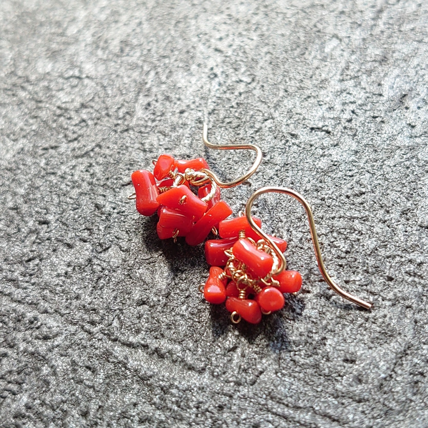 天然石 ロードライトガーネット ワイヤーラッピング ピアス 14kgf