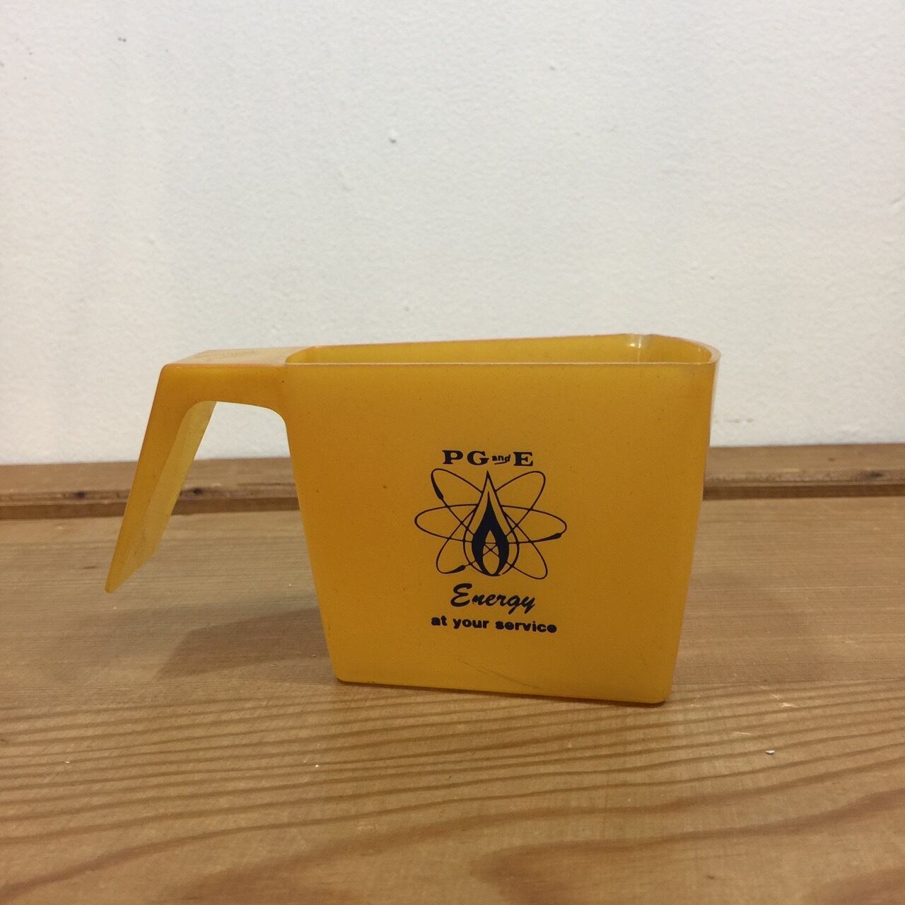 ヴィンテージ PG and E Energyノベルティー メジャーカップ 計量カップ USA B&B社製