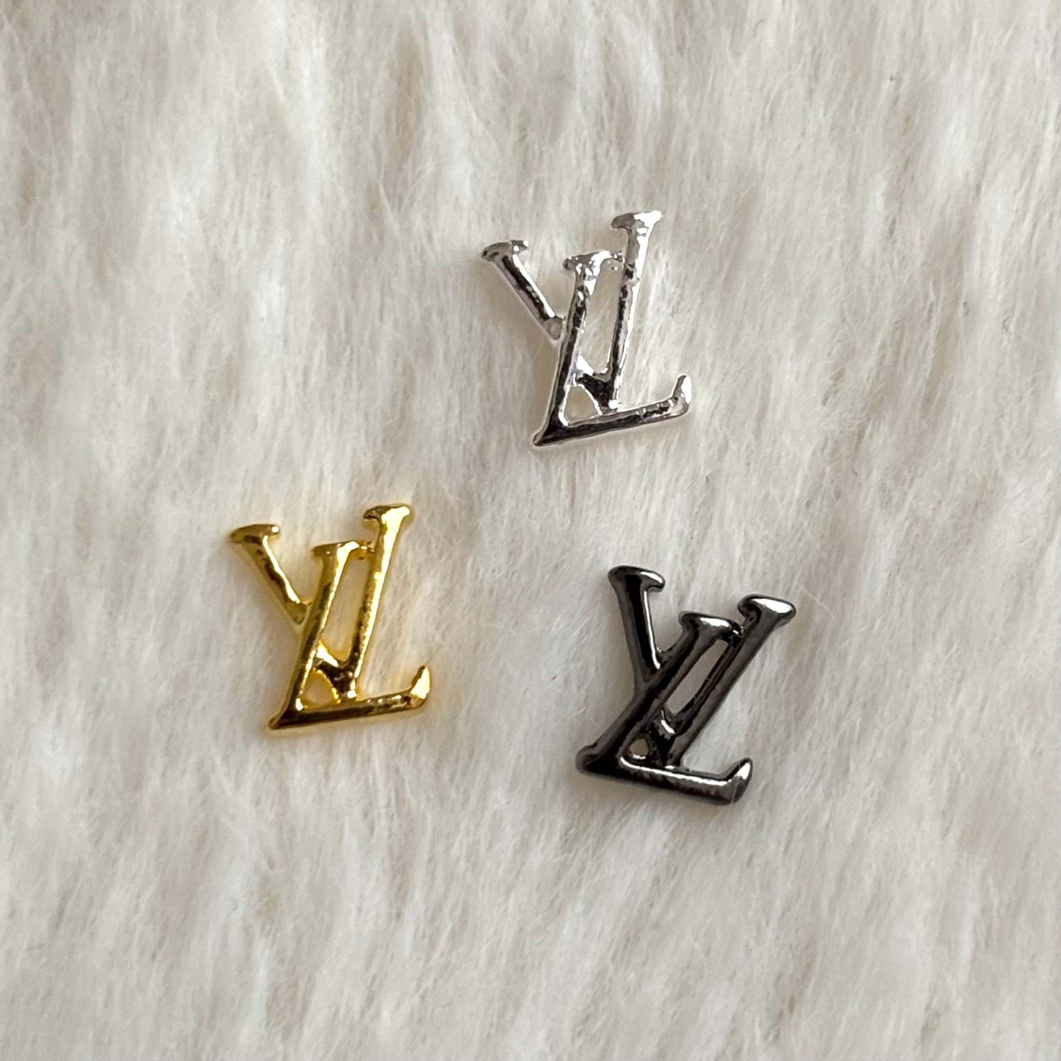 プチプラ◎ブランドロゴネイルパーツ | CuuLily