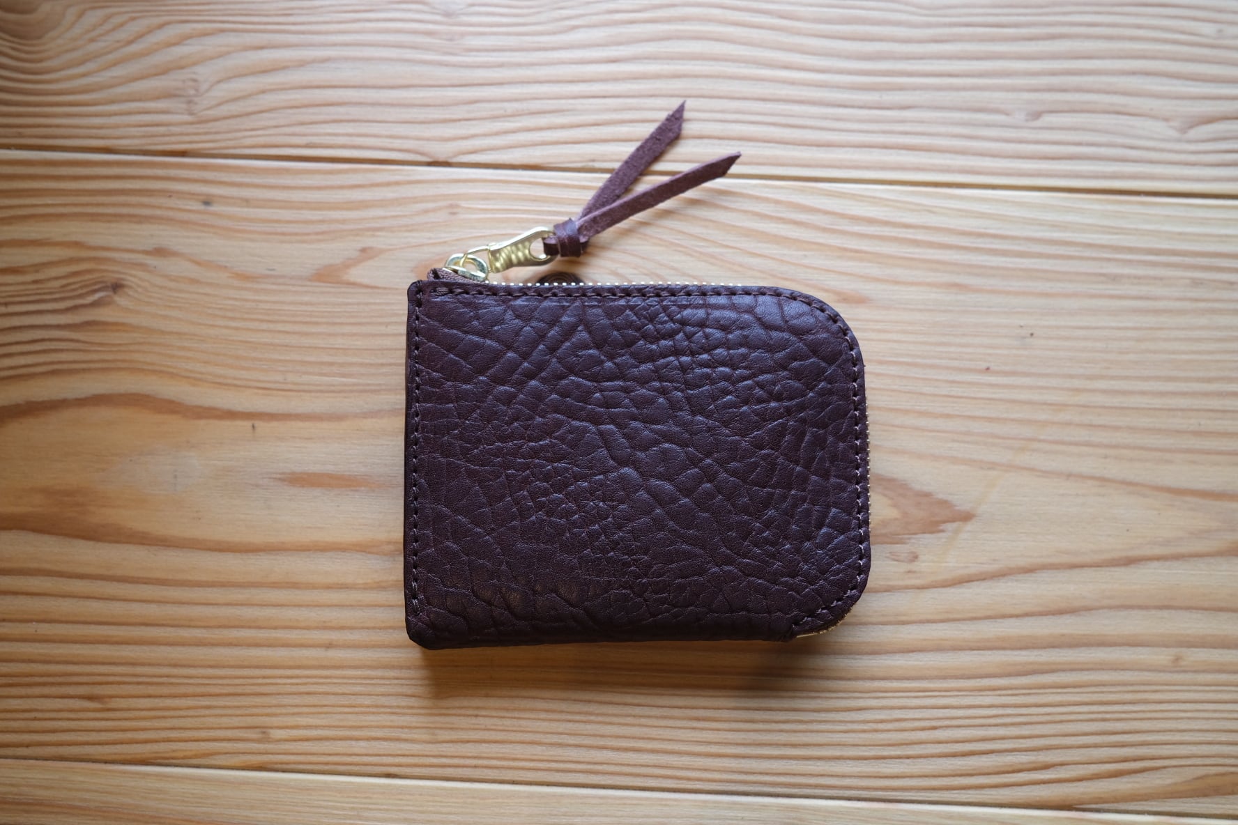 《即納》zip wallet【burgundy】