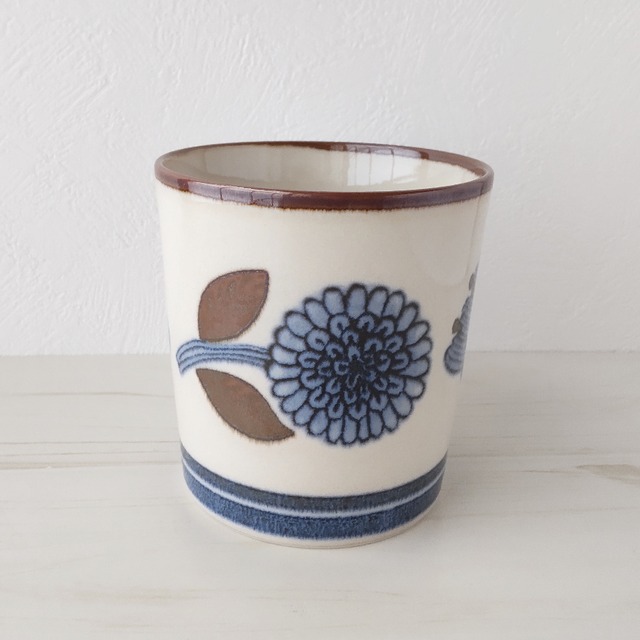 クラシコ 北欧風 花 マグカップ 340ml 美濃焼 京都のかわいい雑貨屋さん ミハスピトゥー Mijaspittoo