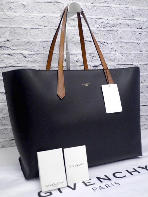美品◆GIVENCHY ジバンシィ GV SHOPPER MED GVショッパー A4対応 大容量 ユニセックス レザー トート ハンド バッグ 黒◆ 定番人気モデル♪