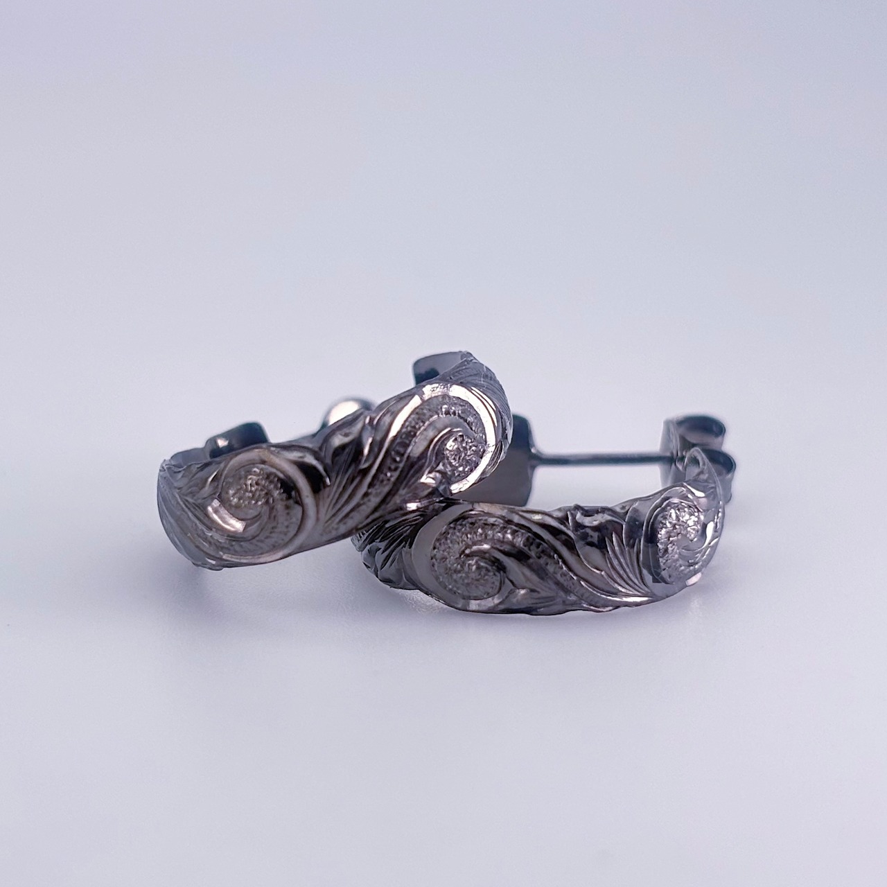 Hoop Earrings -Scroll / Black-
