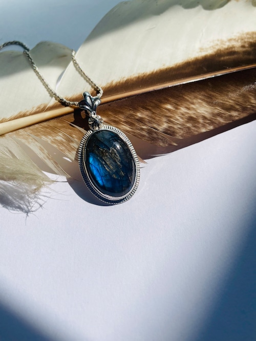 Labradorite pendant top