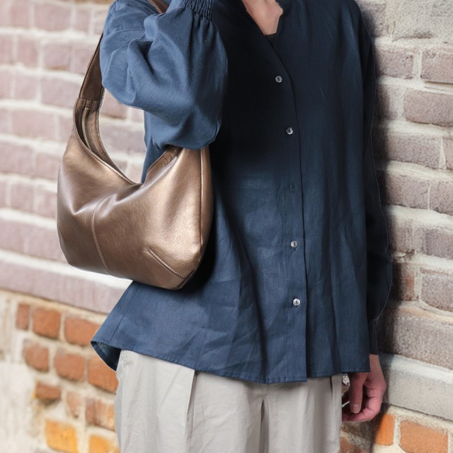 本革トートバッグ　軽やかで手になじむ、毎日に寄り添うレザーバッグ　シャインブロンズ【REJINA】