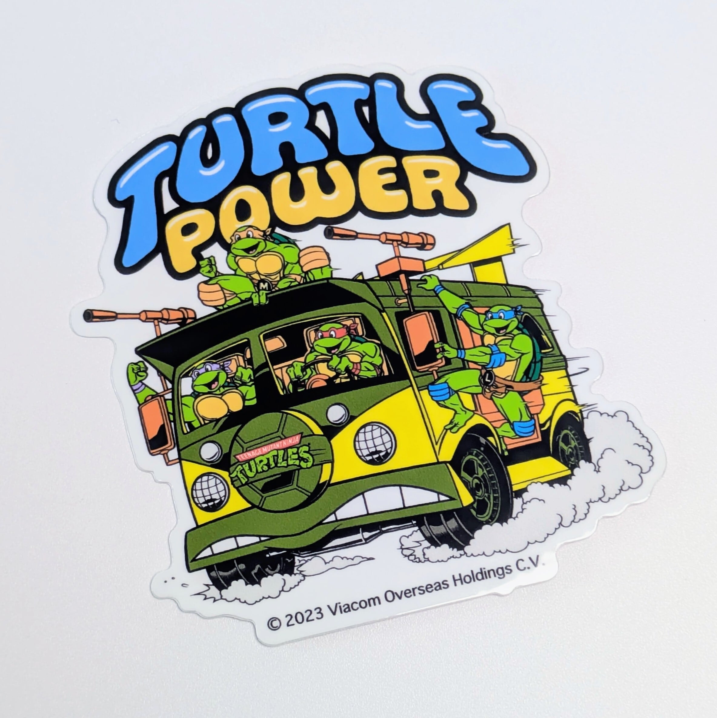 送料無料!!【 DIE-CUT STICKER / ダイカットステッカー】『 Teenage Mutant Ninja Turtles / タートルズ 』メンバー集合 TMNT / ステッカー / シール 〚アメリカン雑貨 アメトイ〛
