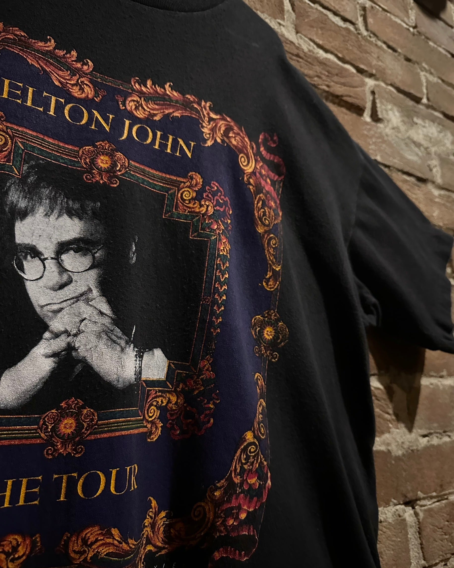 エルトン・ジョン Tシャツ Sサイズ 2015年ツアー エルトン・ジョン Tシャツ Sサイズ 2015年ツアー