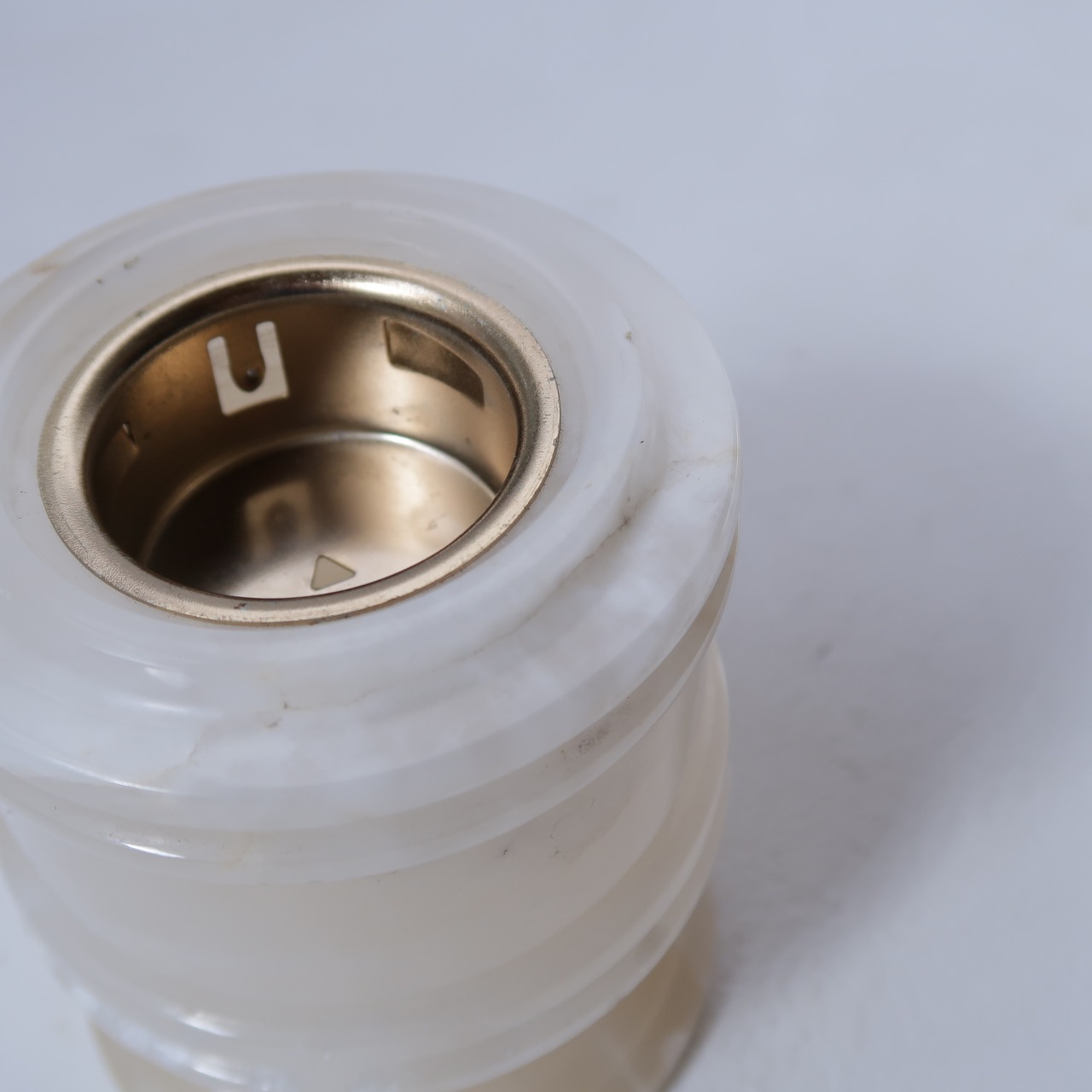 ホワイトなキャンドルホルダー