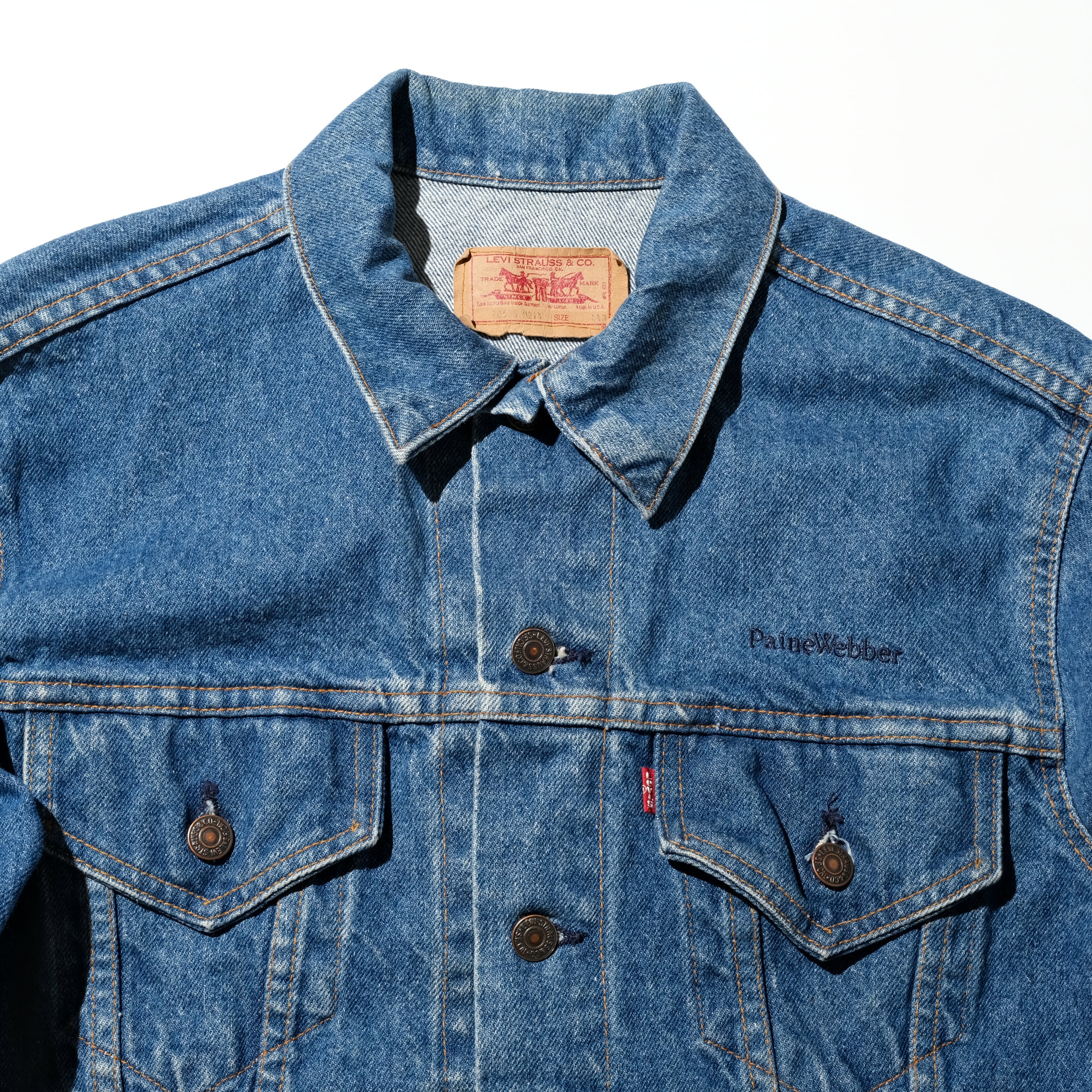 80's Levi's 70506 embroidered denim jacket made in USA size 44