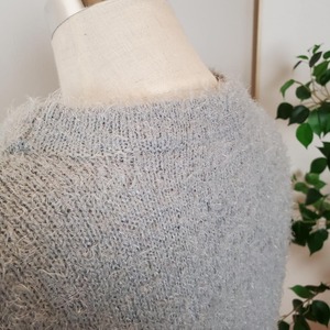 【USED】ＧＵニット　ピスタチオグリーン　モコモコ　流行