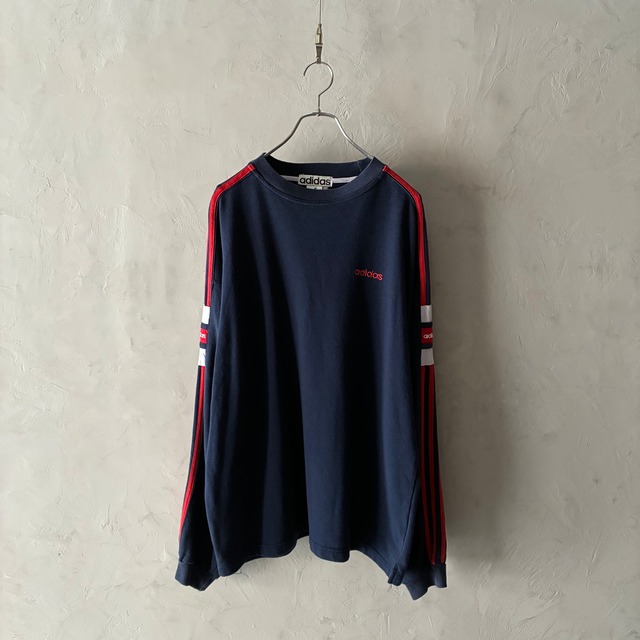 -adidas- 3tone line design sweatshirt