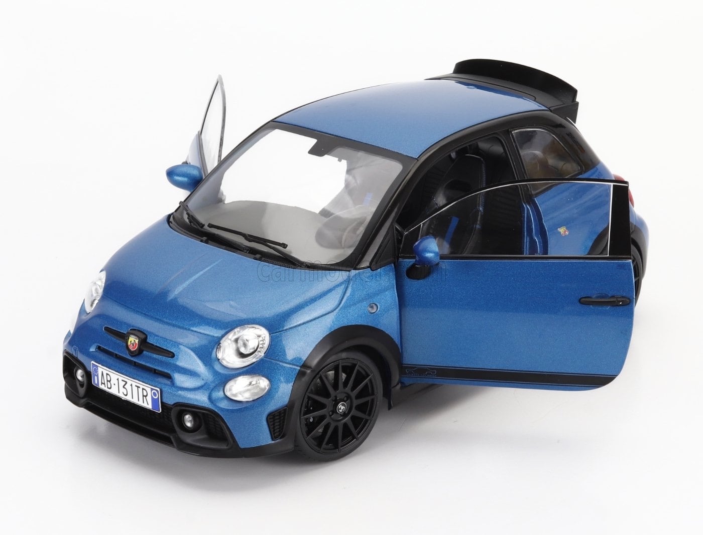 ミニカー 1/18 フィアット 500 アバルト SOLIDO 1/18 FIAT NUOVA 500