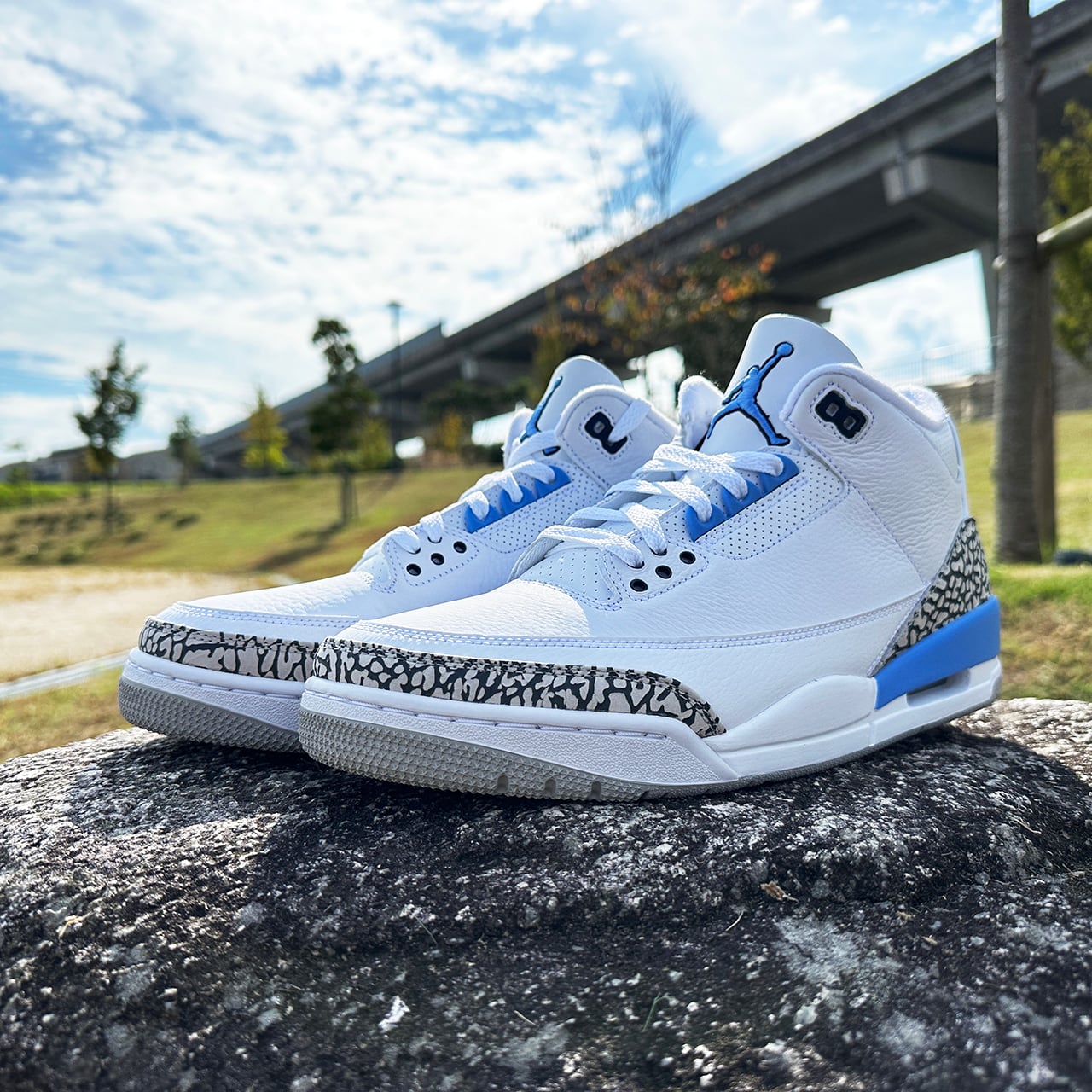 NIKE AIR JORDAN 3 RETRO UNC