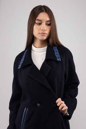 ウクライナ産プレミアムウール100%ロングコート（蒼）平行縫い　シルク手刺繍