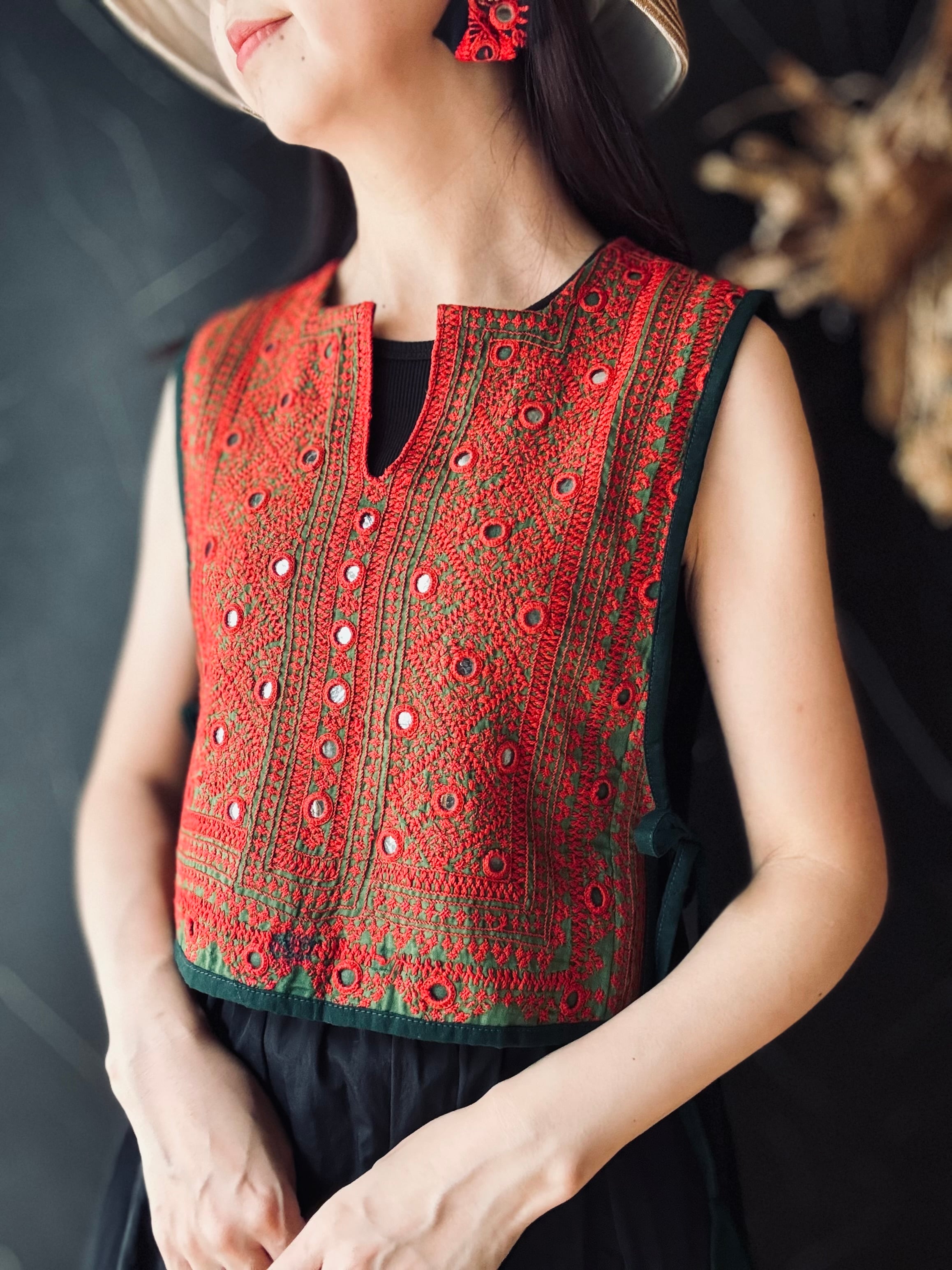 Balochito ｜ バロチ刺繍ベスト専門店