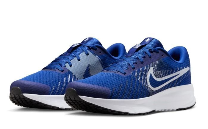 ナイキ ランニングシューズ ランディファイ 品番:HM9594(401)