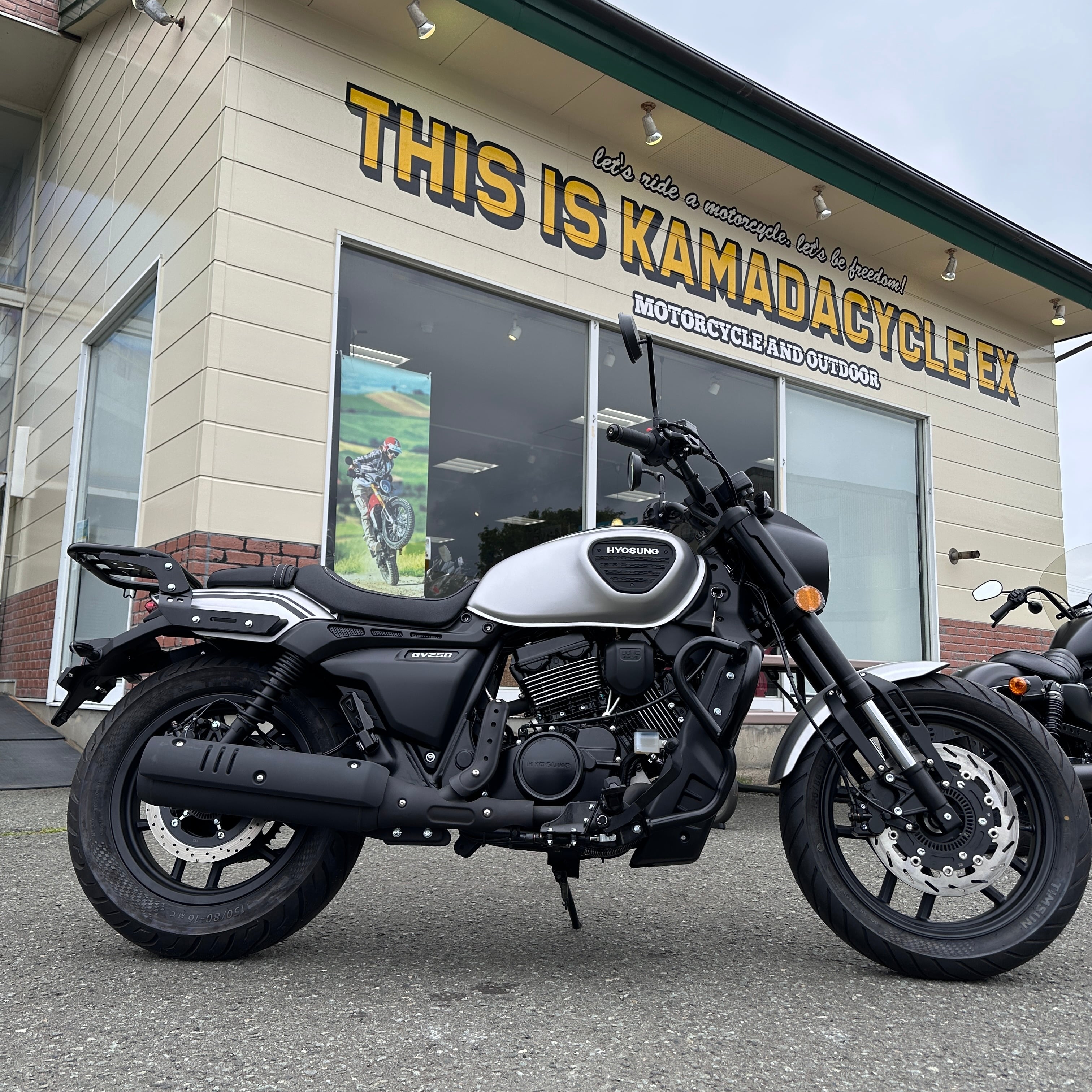 ヒョースン GV250DRA用 ラゲッジキャリア | KMDex ベストバイ