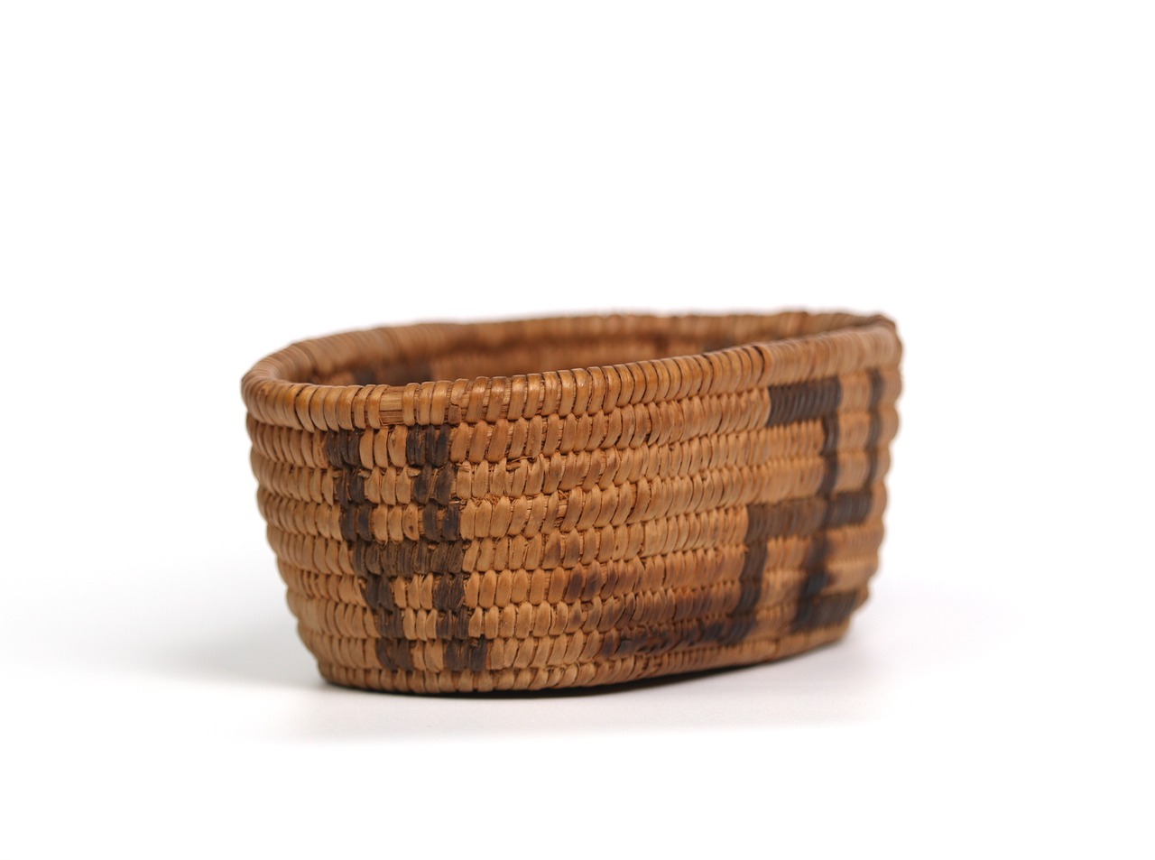 1900's NAVAJO SMALL BASKET SWASTIKA DESIGN