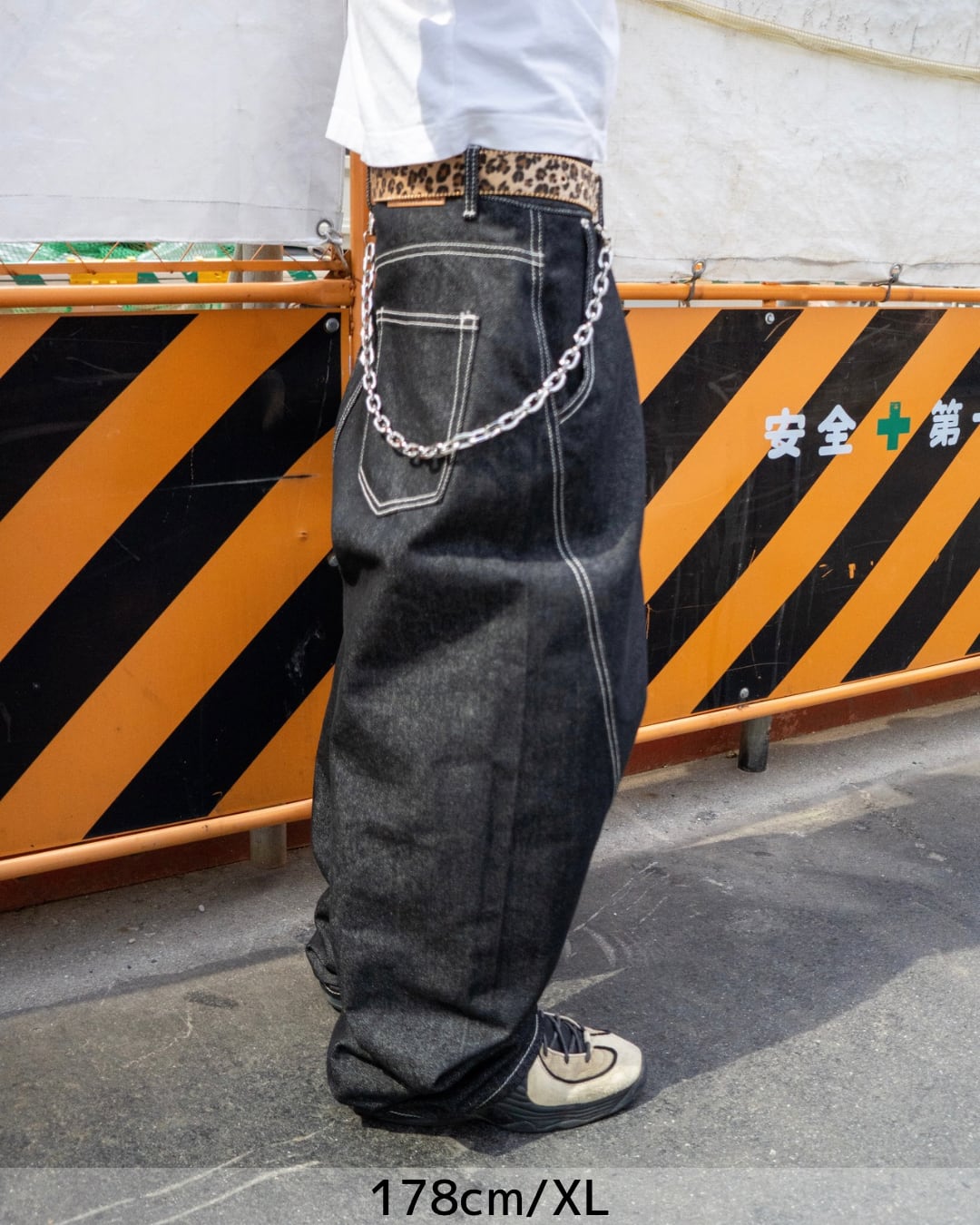 再販【コラボ商品】BUGGY DENIM PANTS (black) | 袴屋 East Players