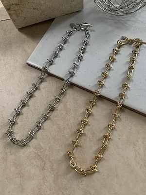 ショートネックレス