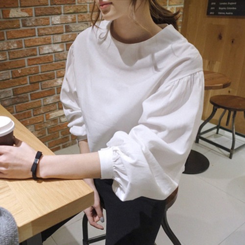 トップス シャツ ブラウス 白シャツ 白トップス 袖あり ボリューム袖 ドロップショルダー ラウンドネック 綿 薄手 無地 夏 10代 20代 30代 40代 レディース 女性用 ママ デート お出かけ 女子会 休日 リゾート 旅行 海 プール 着回し 普段使い 重ね着 モテ S M L XL 白 ホワイト