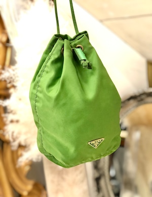 PRADA プラダ　トライアングルロゴモチーフ　巾着　ハンドポーチ　ハンドバッグ　グリーン　vintage　ヴィンテージ　オールド　yjxupb