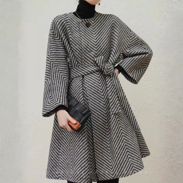 ヘリンボーンフレアロングコート　01200
